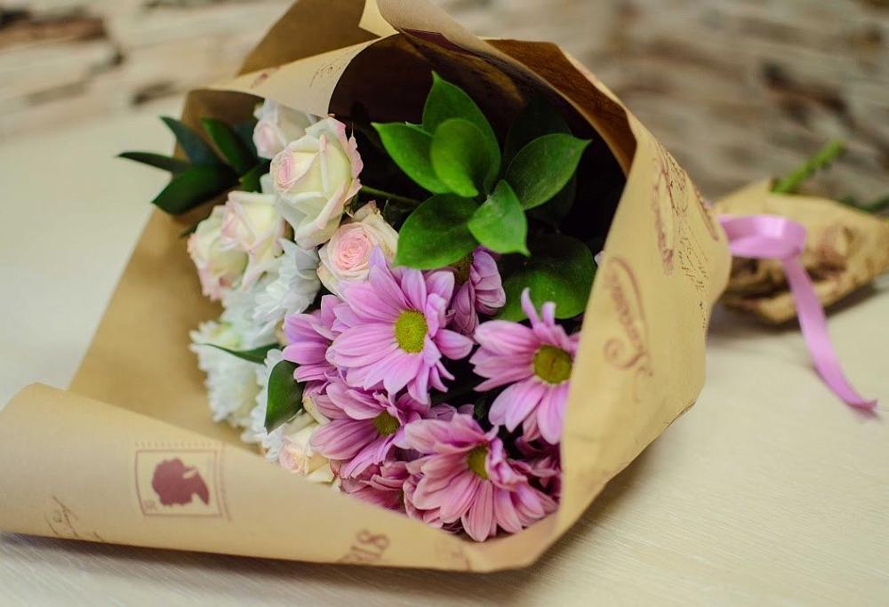 Букет цветов из: Розы и Хризантемы в Квашенки