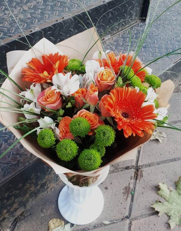 Букет цветов из: Герберы, Хризантемы, Альстромерии и Розы в Квашенки