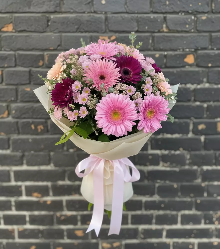 Букет цветов из: Герберы и Хризантемы в Квашенки