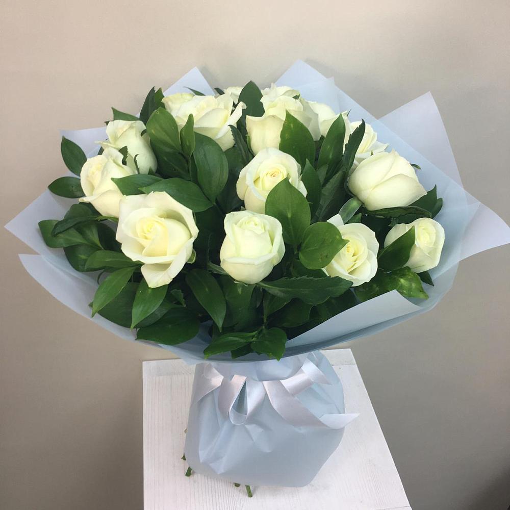 Букет 15 Белых роз Проуд в Квашенки