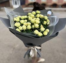 Букет Белые кустовые розы Солинеро в Квашенки