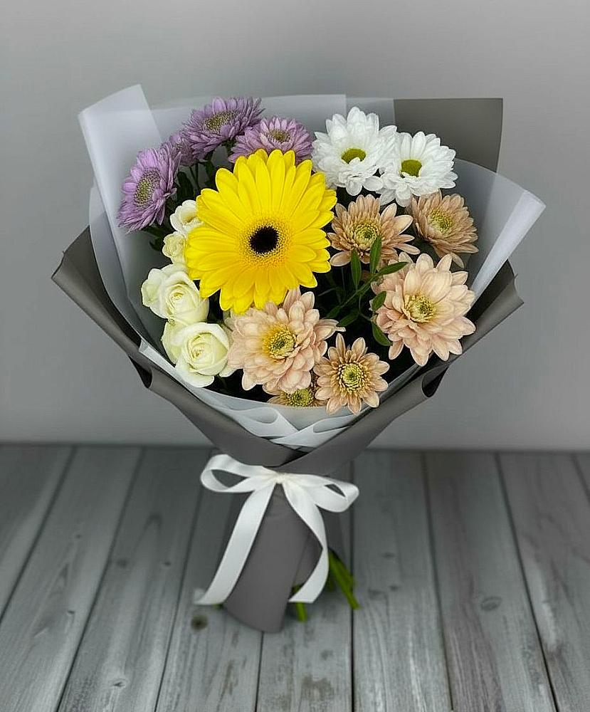 Букет цветов из: Розы, Герберы и Хризантемы в Квашенки