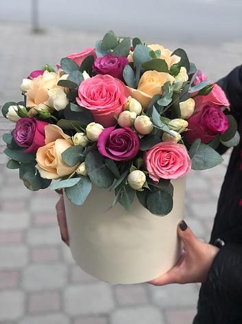 Цветочная композиция из Розы в шляпной коробке в Квашенки