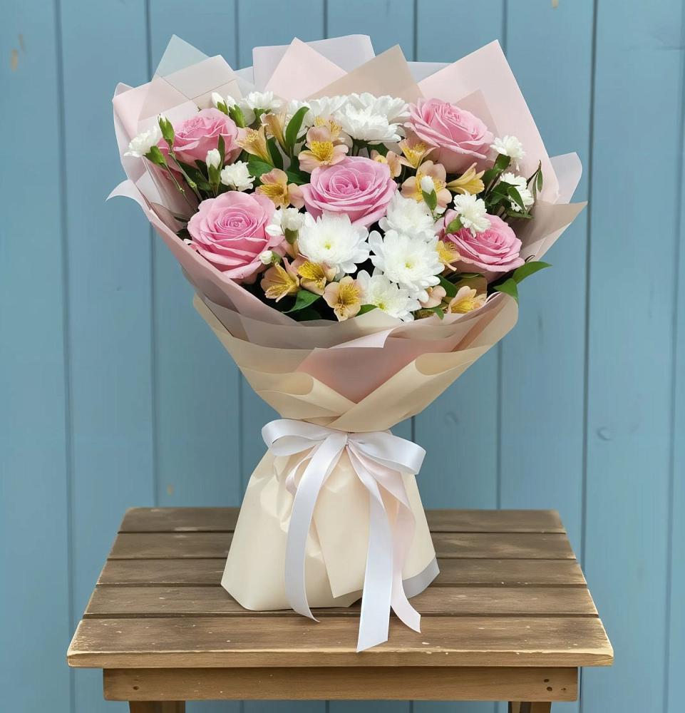 Букет цветов из: Гвоздики, Орхидеи и Розы в Квашенки