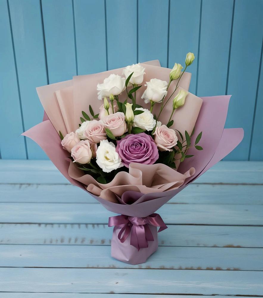 Букет цветов из: Розы и Лизиантусы в Квашенки